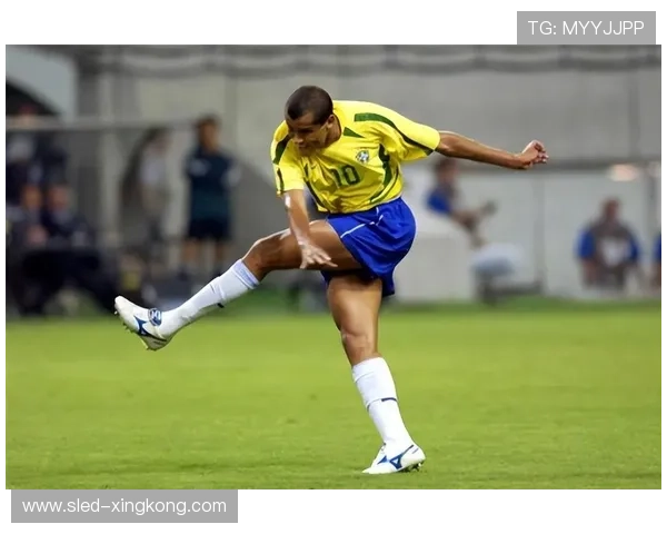 巴西足球历史十大传奇球星排名及其巅峰时刻回顾